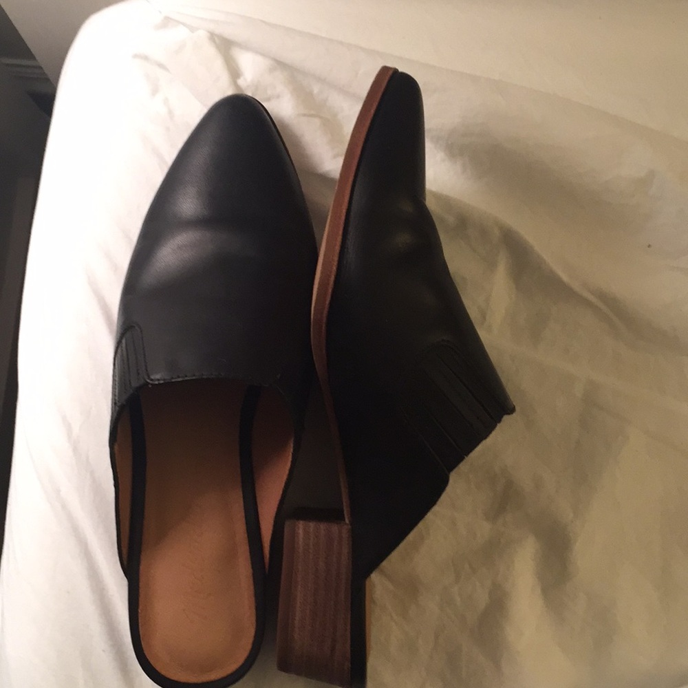 Madewell black Lanna mules sz 9.5M (fit like 9)